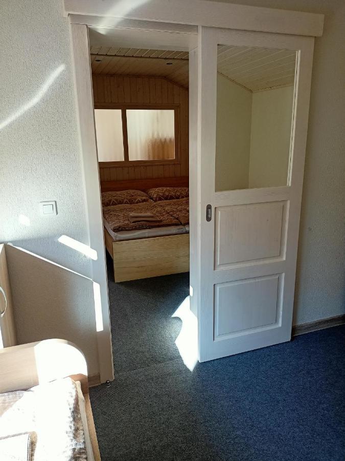 Apartment Tomáš Jendrál Spissky Stvrtok Esterno foto