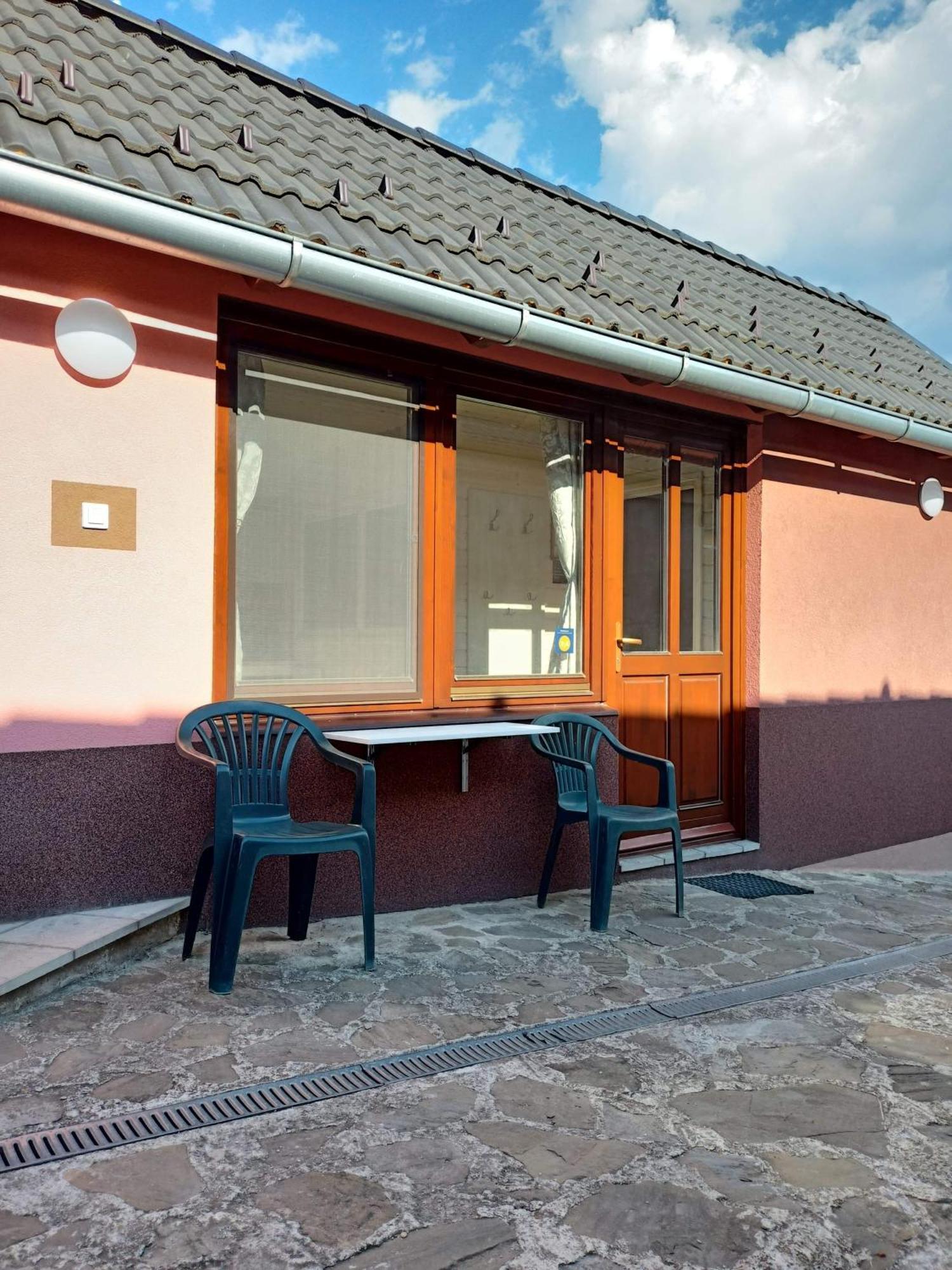 Apartment Tomáš Jendrál Spissky Stvrtok Esterno foto